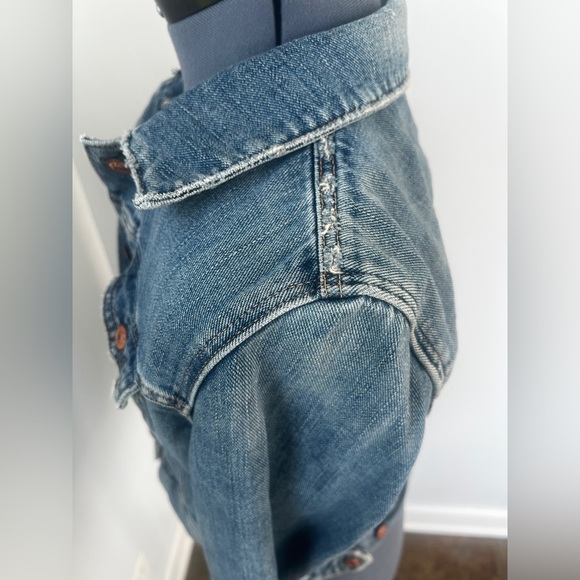 Gap 2011 Vintage Denim Trucker Jacket S Classic Blue Jean Coat Casual Button-Up - Picture 8 of 16
